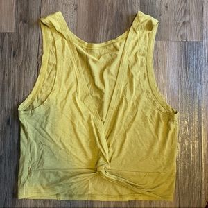 Tank top crop